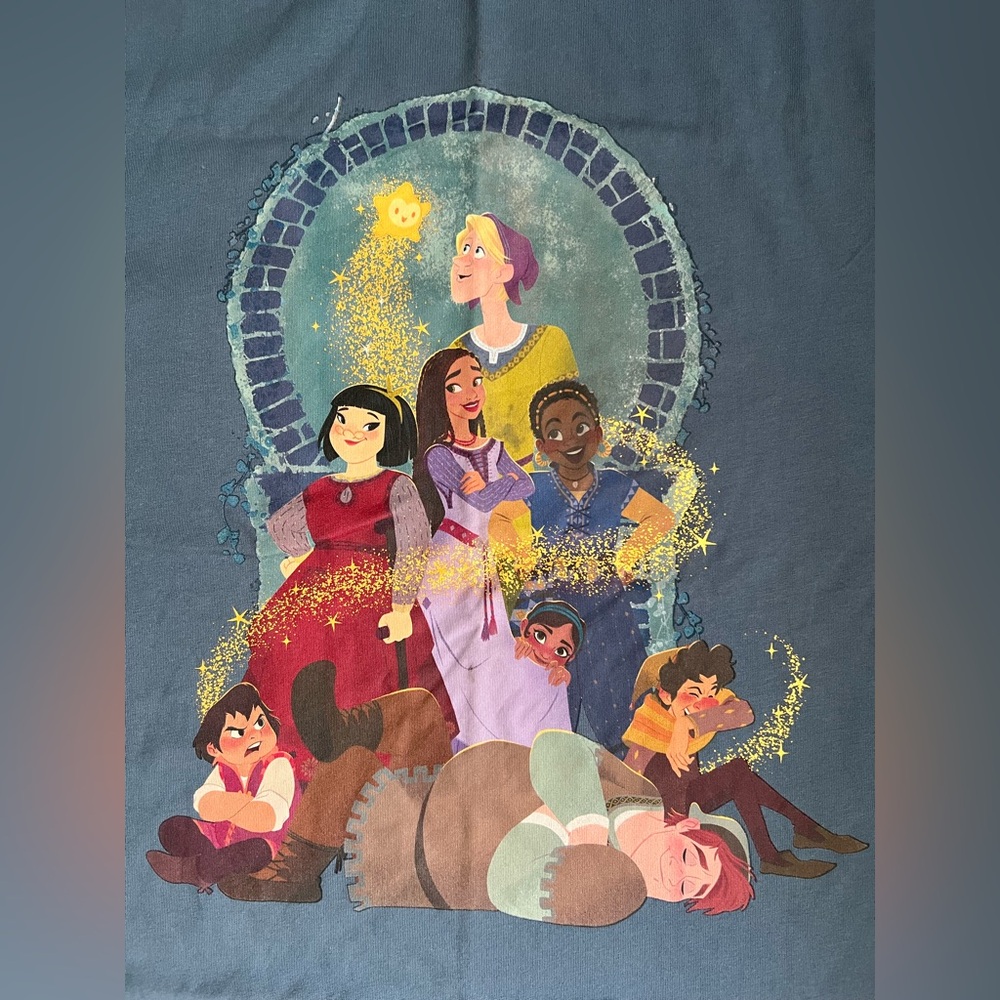DISNEY Wish Asha and Her Friends Tshirt NWT - Picture 1 of 8